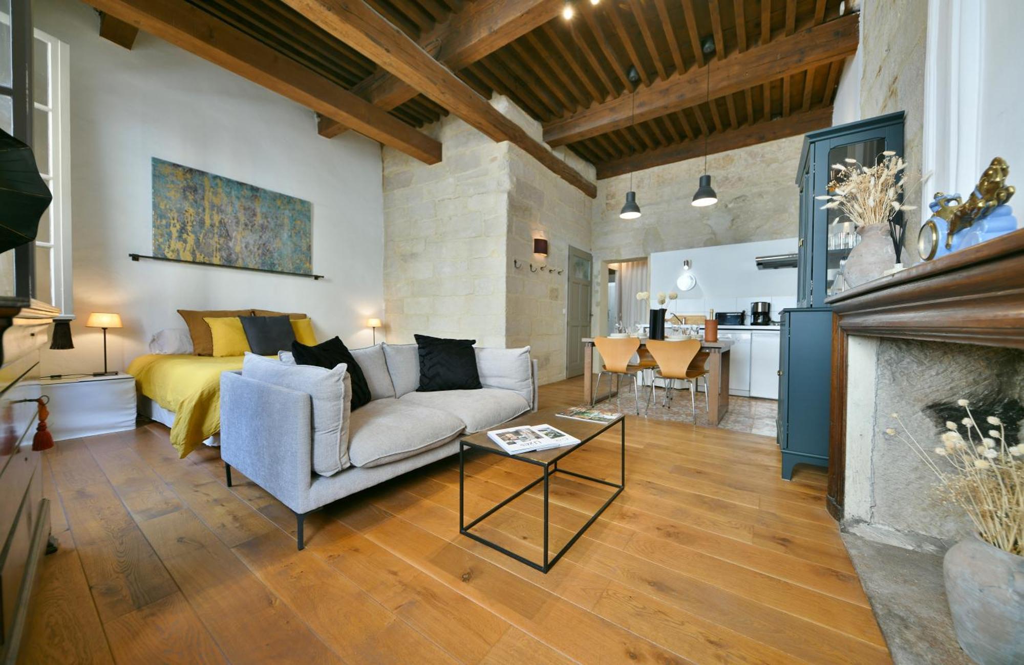 "La Suite" 3 Etoiles Uzes Exterior photo